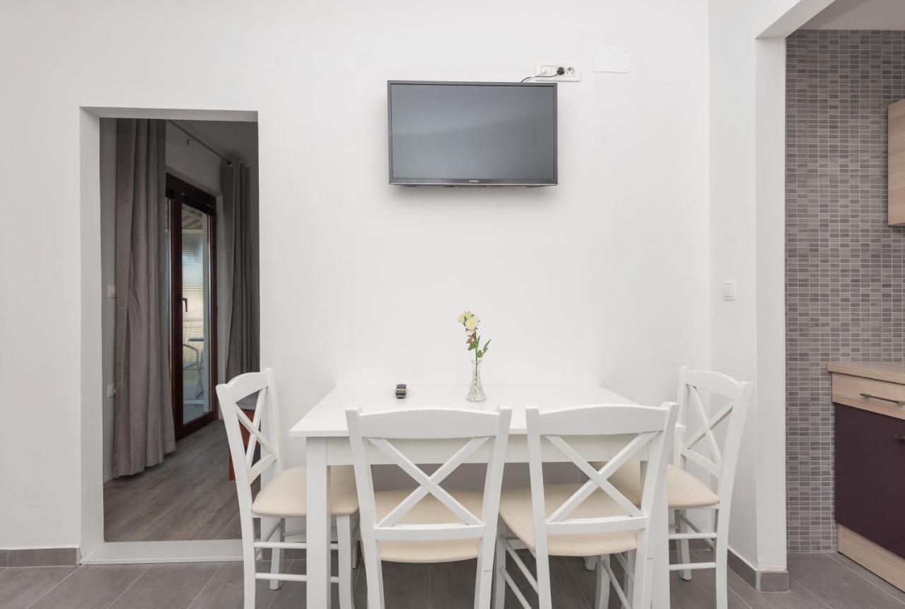 Tonka Apartments Gradac  Exterior photo