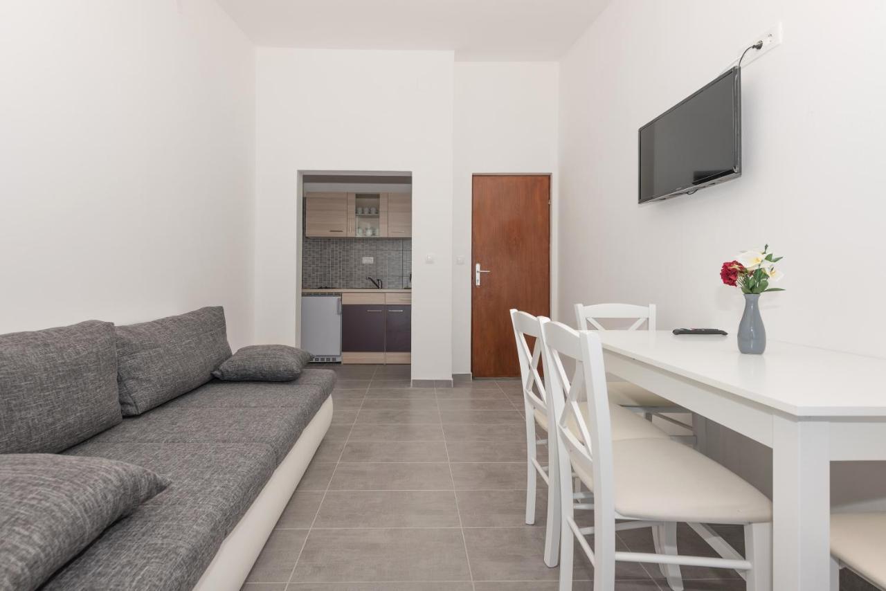 Tonka Apartments Gradac  Exterior photo